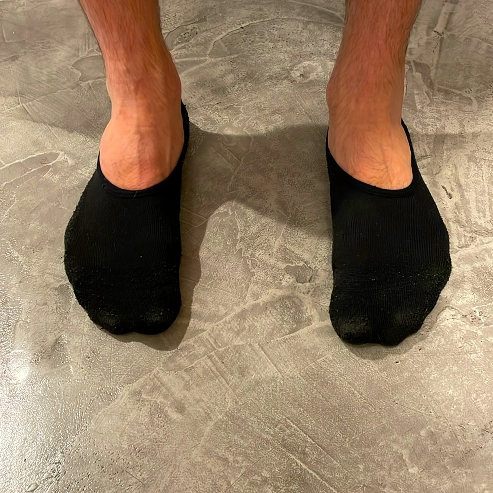 Crocs no show socks